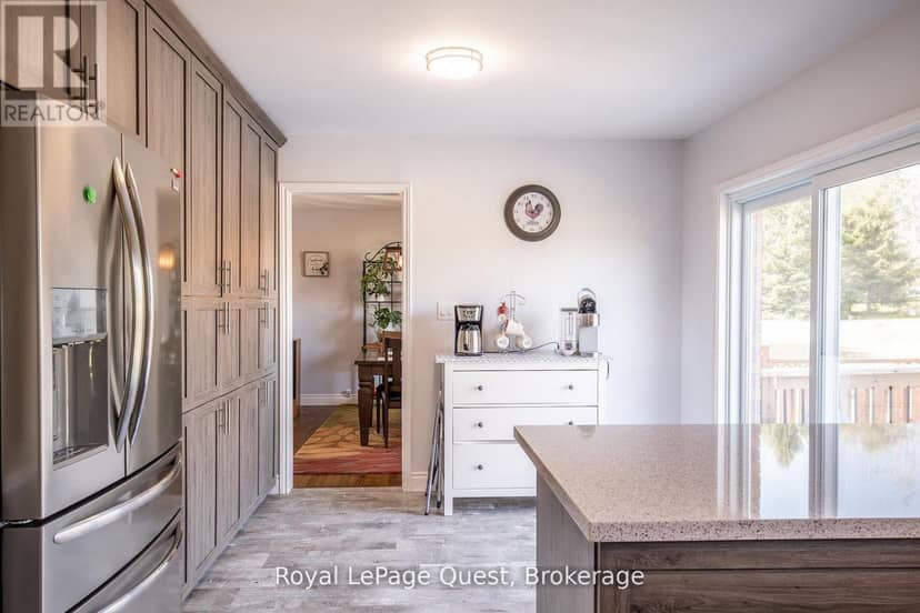2070 Hawley Road — photo 10 of 40