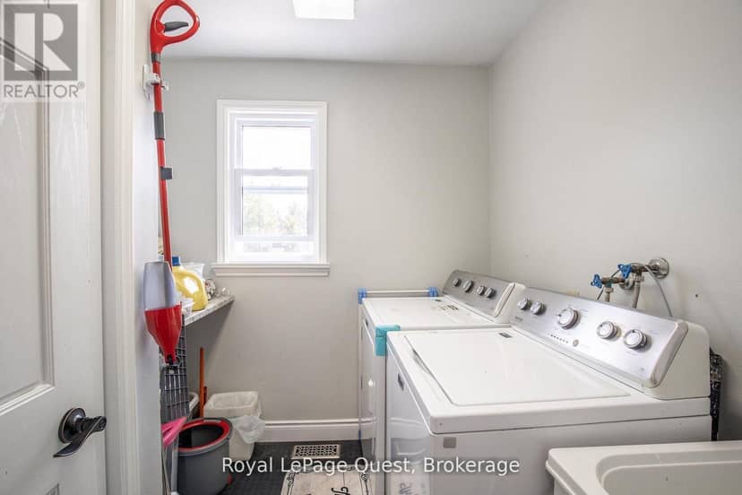 2070 Hawley Road — photo 16 of 40