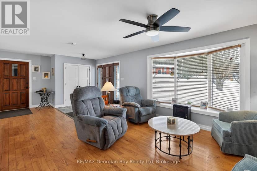 63 Lepage Drive — photo 4 of 35