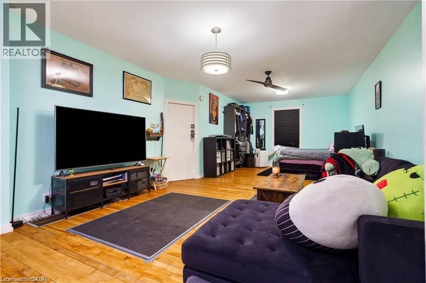 219 AVONDALE Street — photo 4 of 25