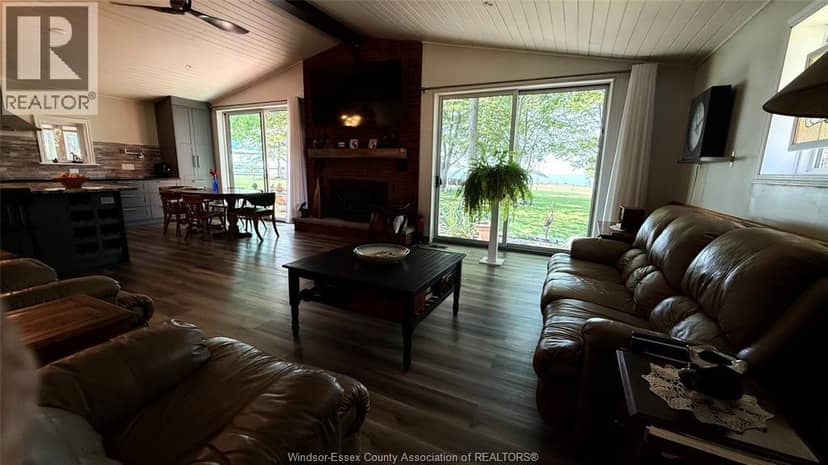 965 West Shore ROAD — photo 10 of 37