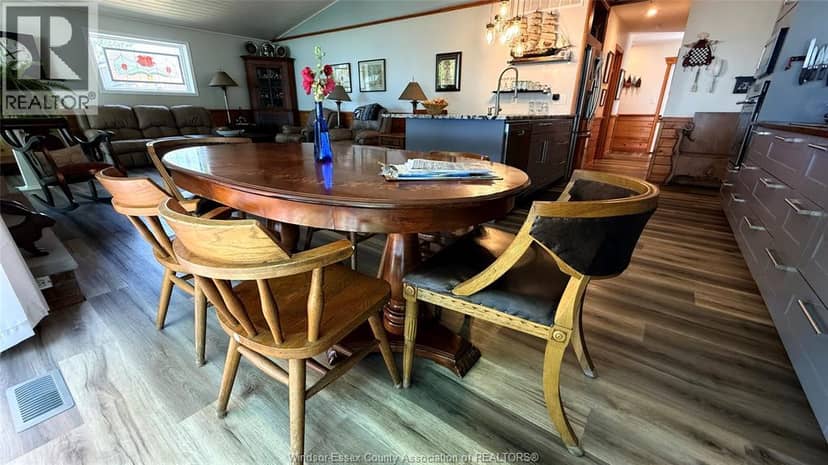 965 West Shore ROAD — photo 12 of 37