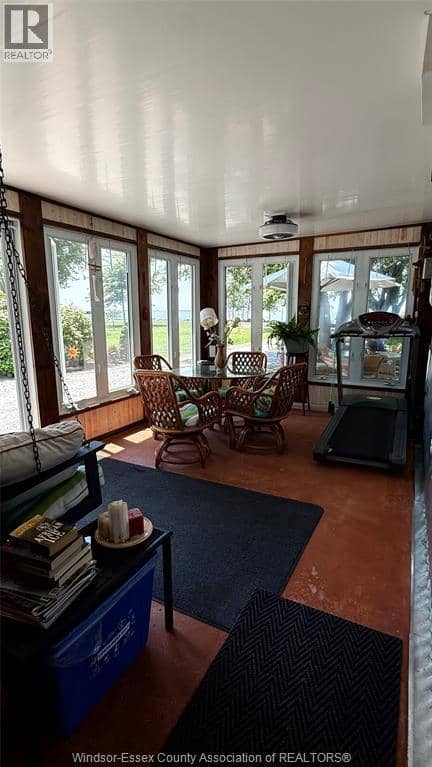 965 West Shore ROAD — photo 17 of 37