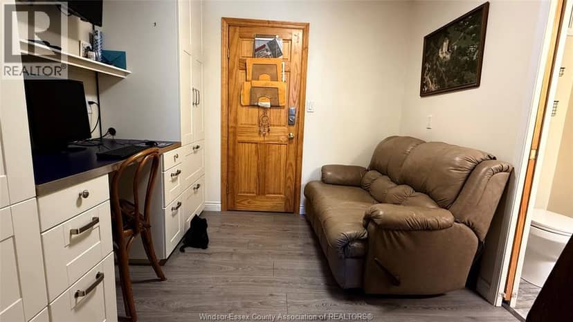 965 West Shore ROAD — photo 19 of 37