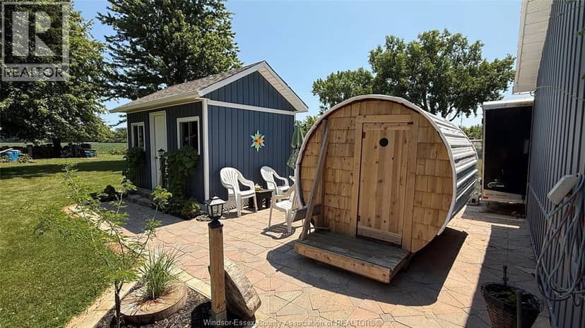 965 West Shore ROAD — photo 35 of 37
