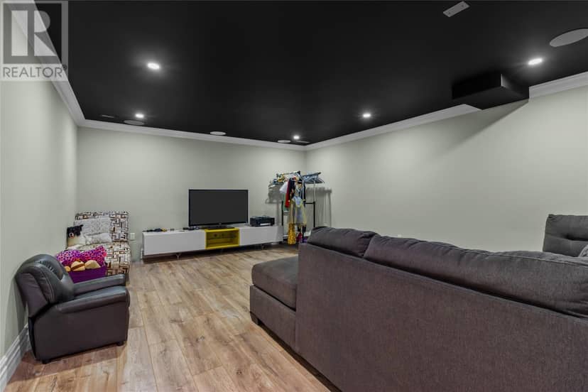 11-14 Lismore Place — photo 36 of 40