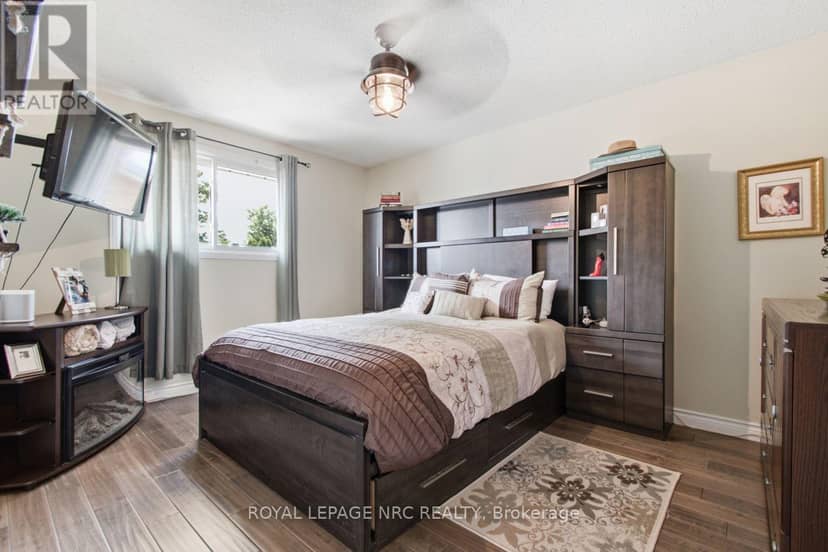 28 Rollins Drive — photo 14 of 40