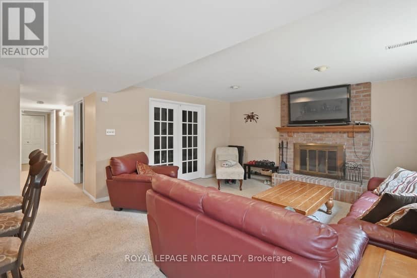 28 Rollins Drive — photo 26 of 40