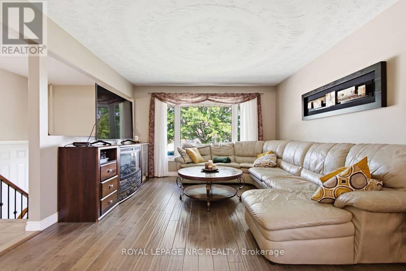 28 Rollins Drive — photo 5 of 40