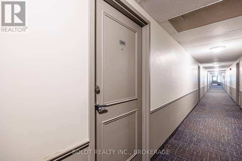 209 - 41 Rykert Street — photo 6 of 25