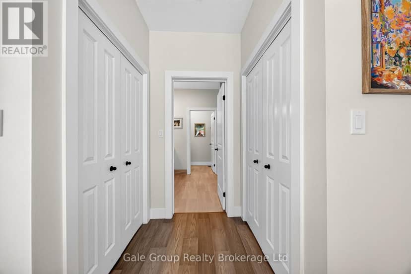 9.5 South Court Street — photo 21 of 34