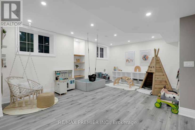 15 Peter Glass Road — photo 40 of 40