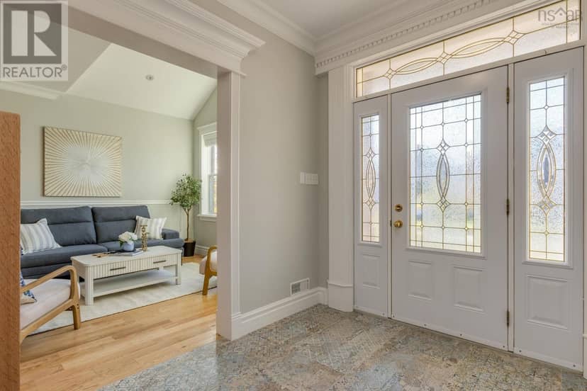153 Ravines Drive — photo 3 of 40