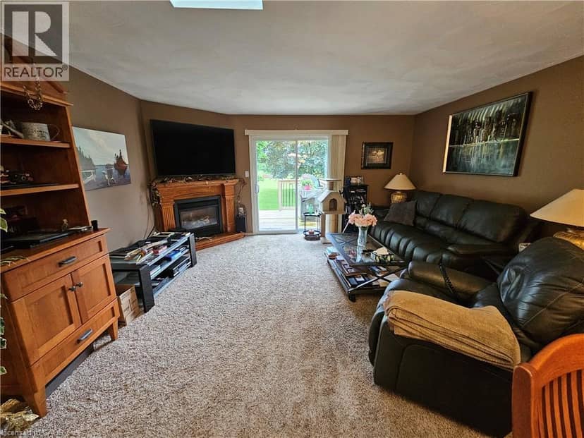 74 WILSON Avenue Unit# 7 — photo 5 of 25