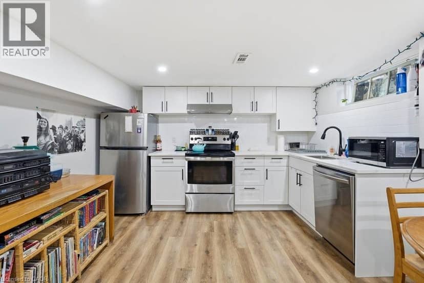 773 LAWRENCE Road — photo 32 of 40