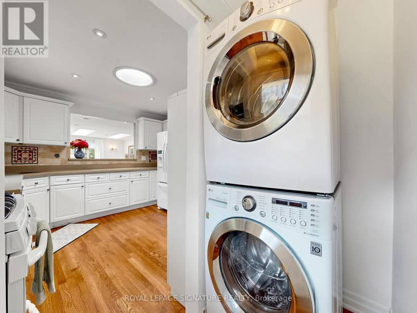 2094 Water's Edge Drive — photo 12 of 40