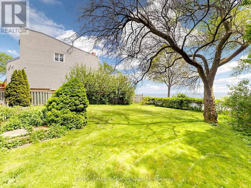 2094 Water's Edge Drive — photo 2 of 40