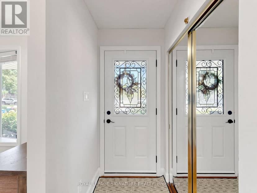 2094 Water's Edge Drive — photo 3 of 40