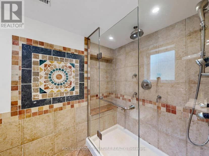2094 Water's Edge Drive — photo 31 of 40