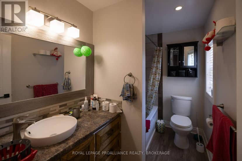 24 Perth Street — photo 14 of 27