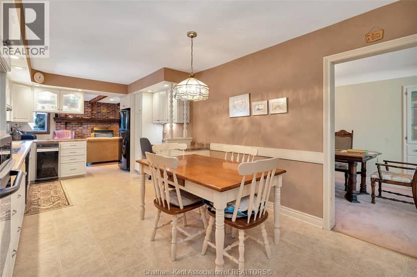 12980 Longwoods Road — photo 12 of 40