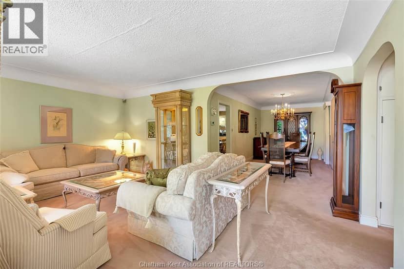 12980 Longwoods Road — photo 9 of 40
