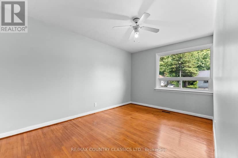 1043 Estates Road — photo 17 of 40