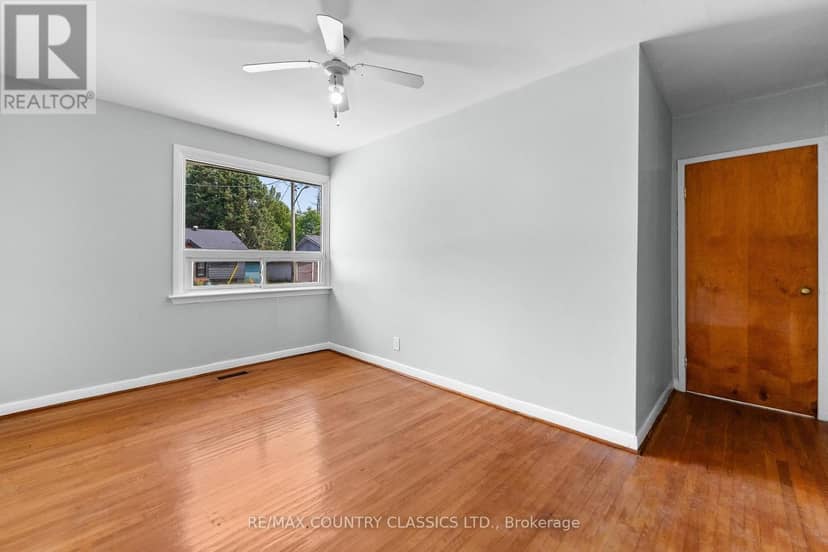 1043 Estates Road — photo 18 of 40