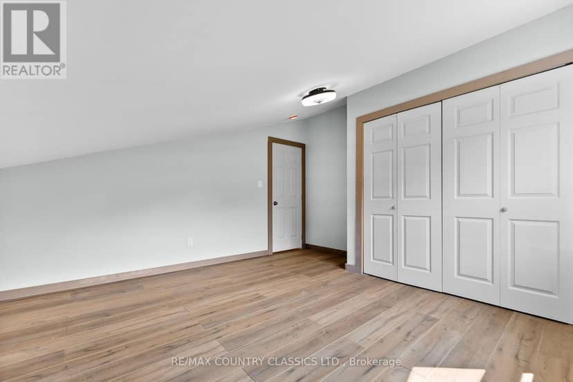 1043 Estates Road — photo 36 of 40