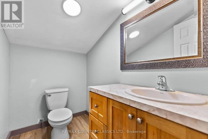 1043 Estates Road — photo 37 of 40