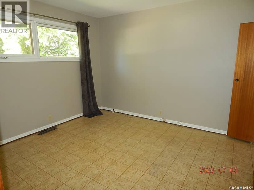 710 3rd Street E — photo 12 of 36