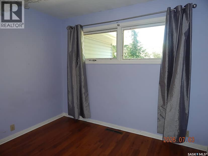 710 3rd Street E — photo 15 of 36