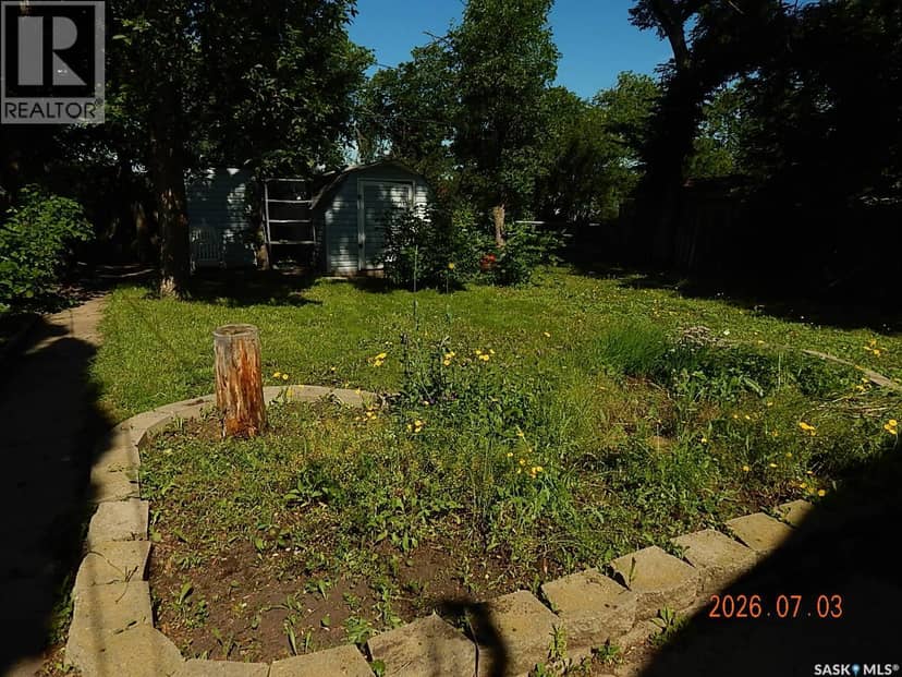 710 3rd Street E — photo 33 of 36