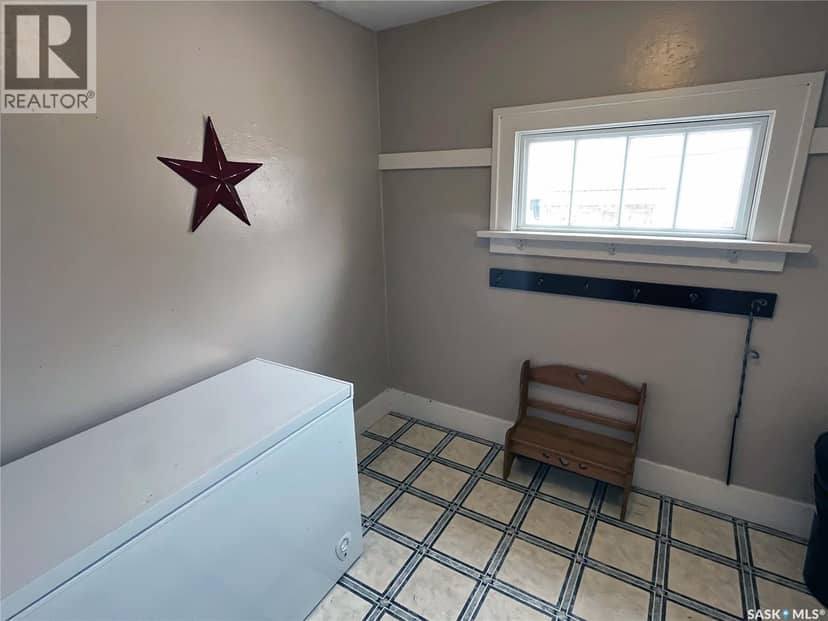 394 2nd STREET, Shaunavon, photo 3