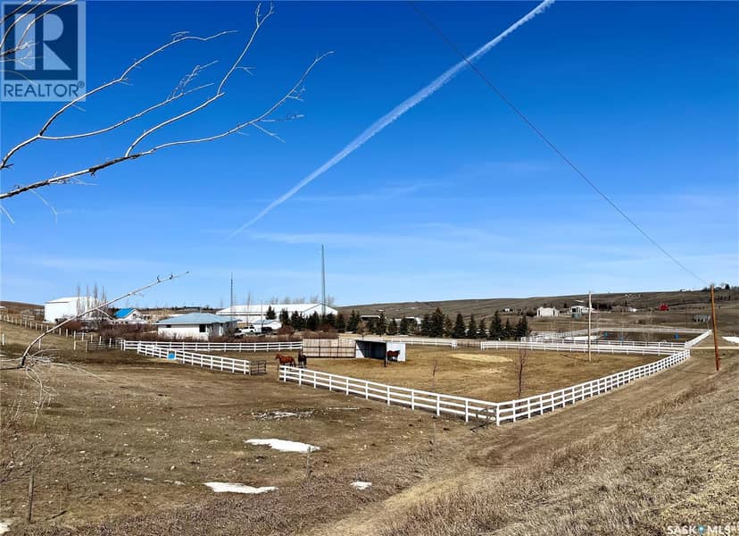 Cadrain Acres — photo 1 of 40