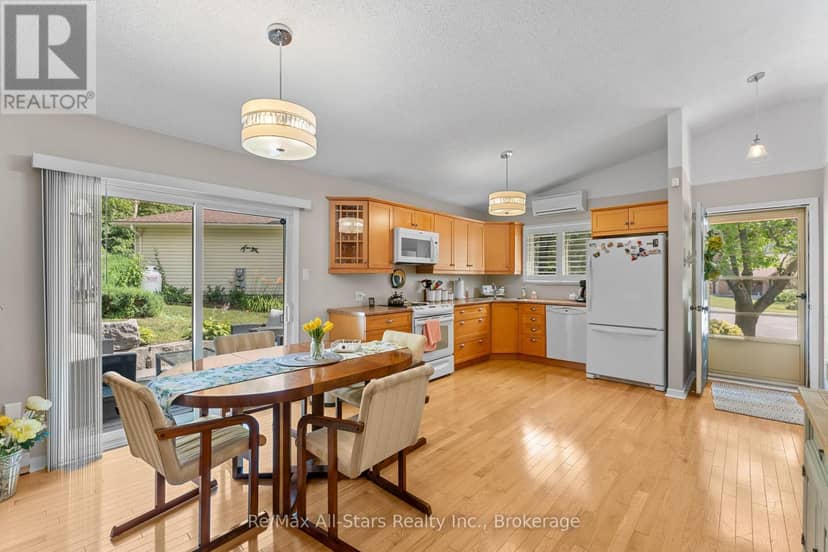 45 Janlisda Drive — photo 9 of 39
