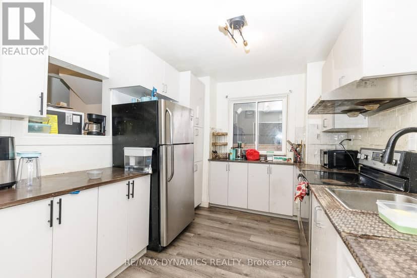 4770 Queen Street — photo 4 of 31