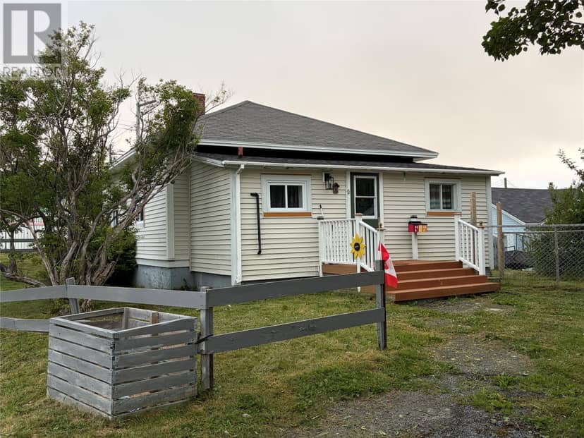 9 Main Road — photo 3 of 19