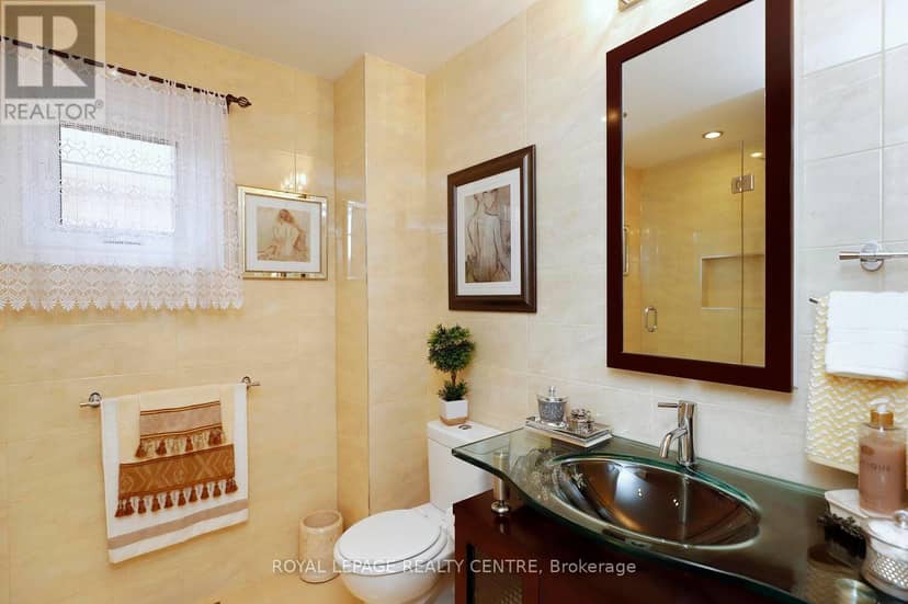 690 Ashprior Avenue — photo 34 of 40
