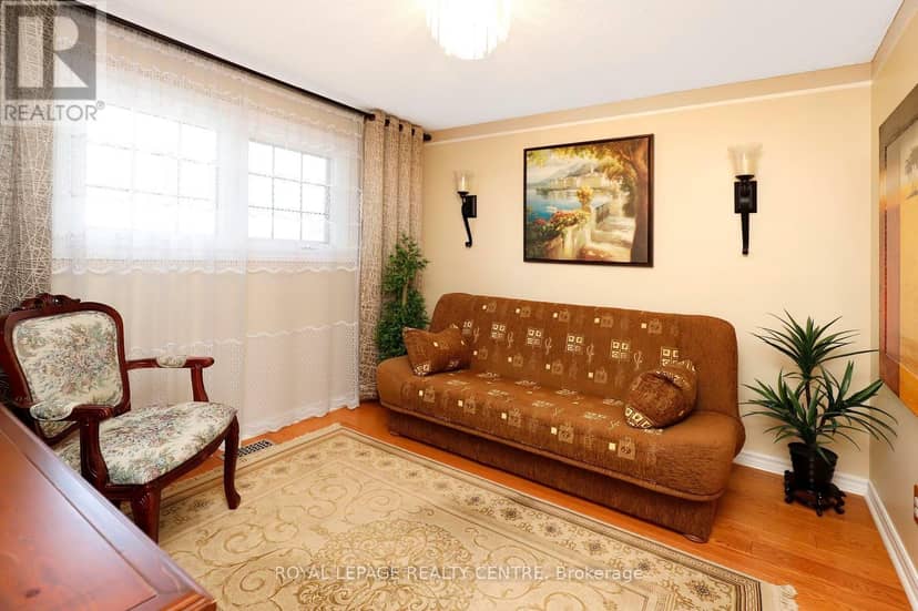 690 Ashprior Avenue — photo 36 of 40