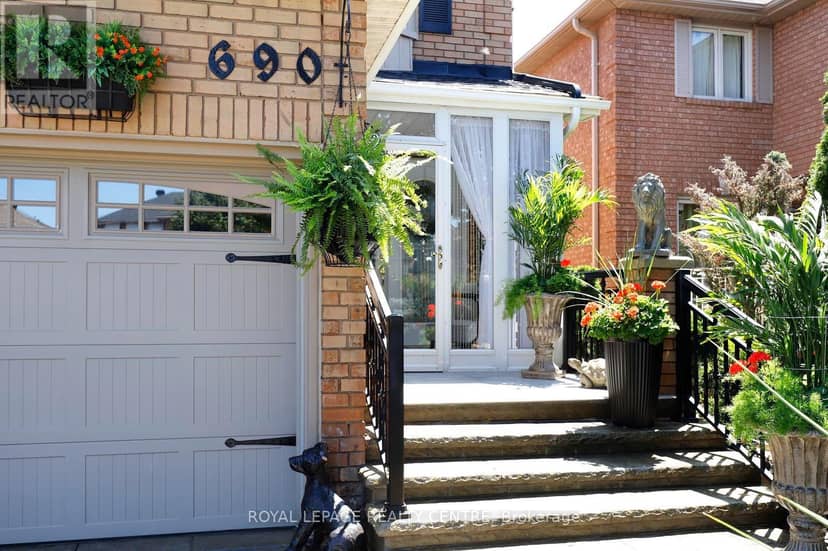 690 Ashprior Avenue — photo 4 of 40