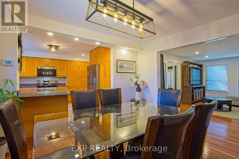 39 Ainsworth Street — photo 11 of 40