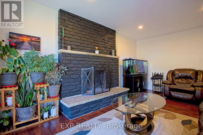 39 Ainsworth Street — photo 18 of 40