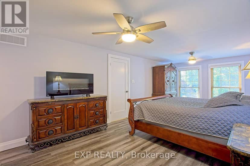 39 Ainsworth Street — photo 23 of 40