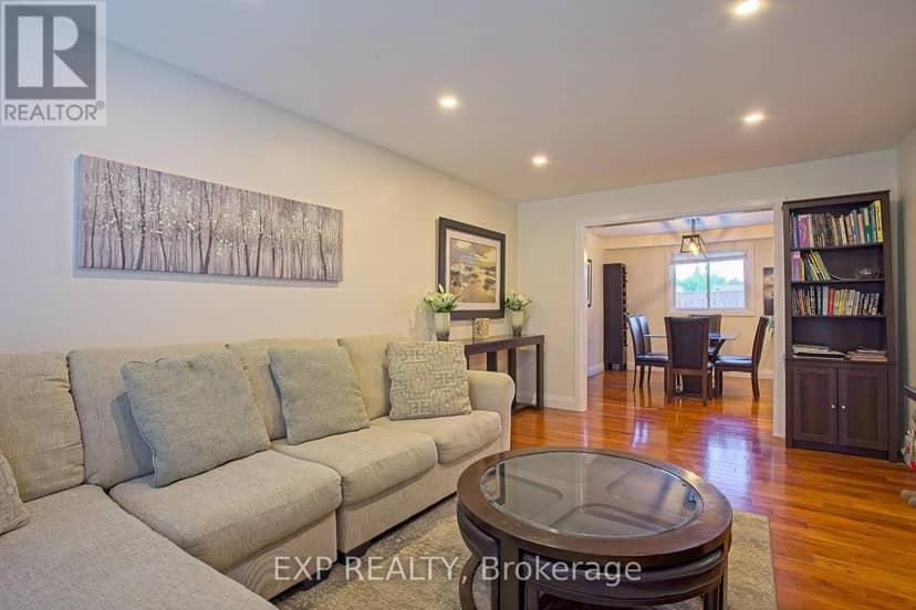 39 Ainsworth Street — photo 8 of 40