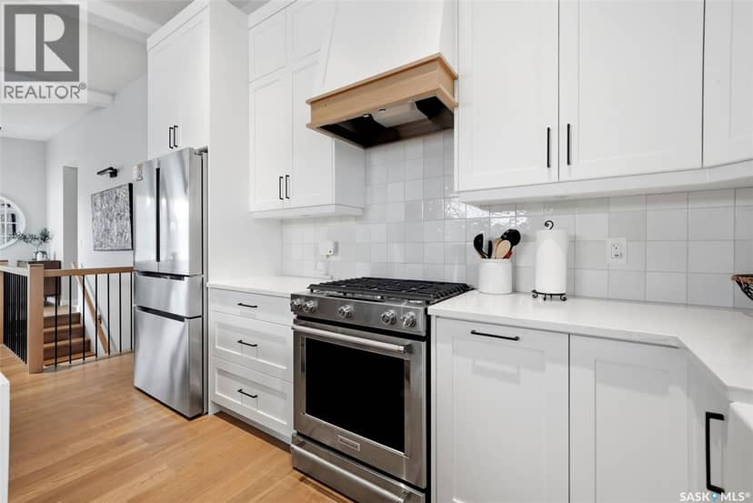 4602 Chuka DRIVE — photo 11 of 40