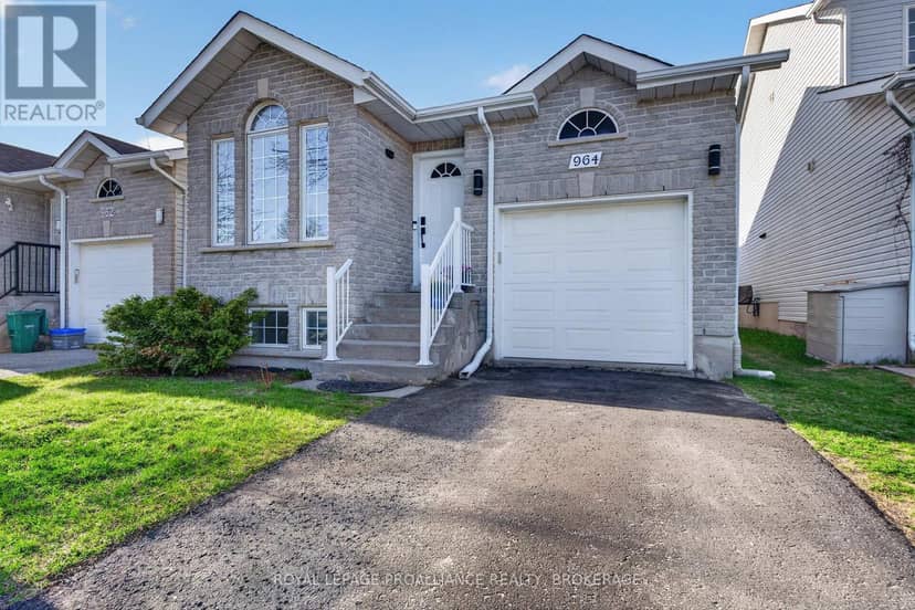 964 Rainbow Crescent — photo 2 of 34