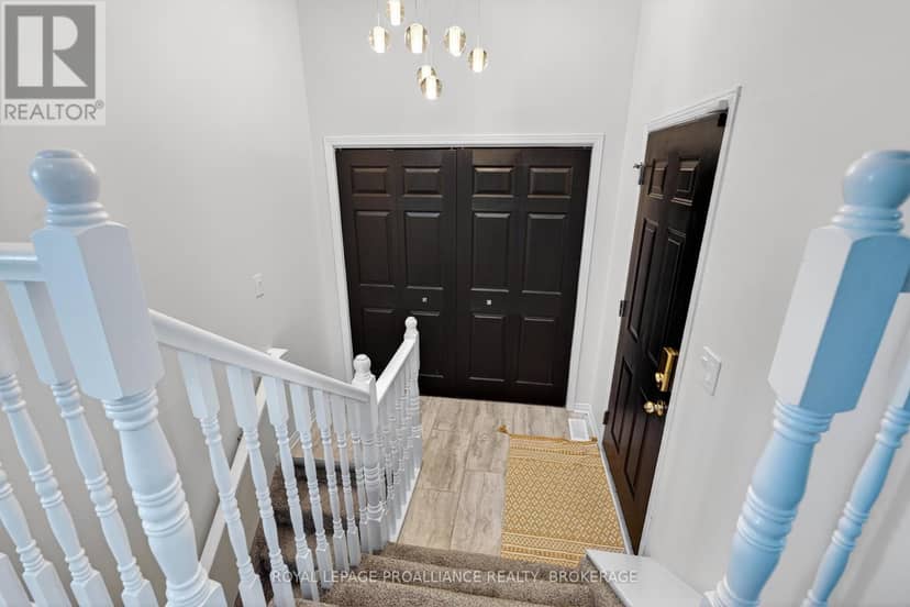 964 Rainbow Crescent — photo 20 of 34