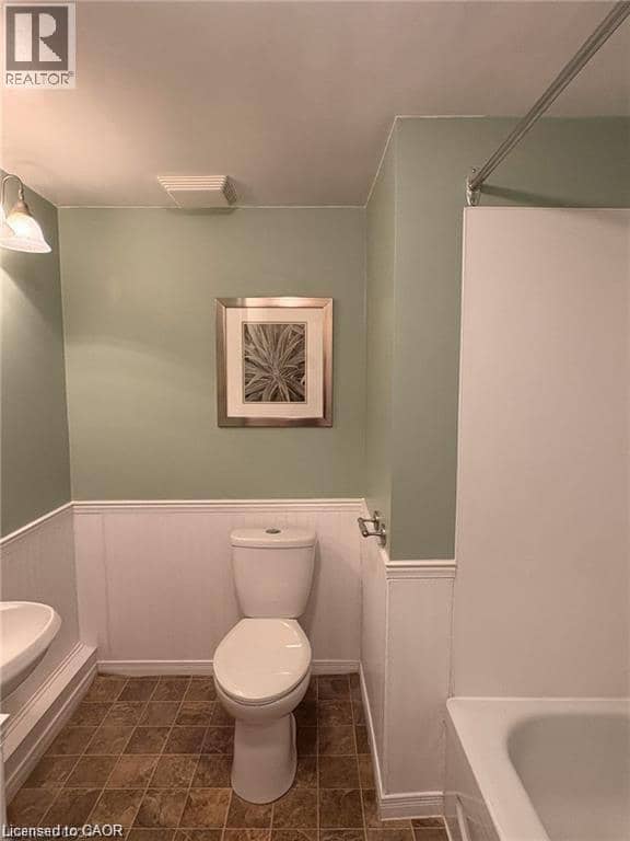 500 WESTMOUNT Road W Unit# 103 — photo 14 of 21