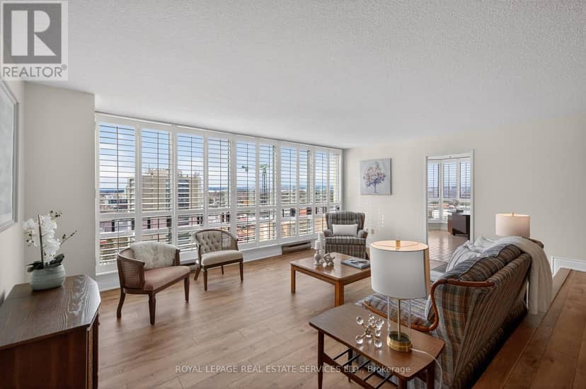 1601 - 2180 Marine Drive — photo 13 of 40